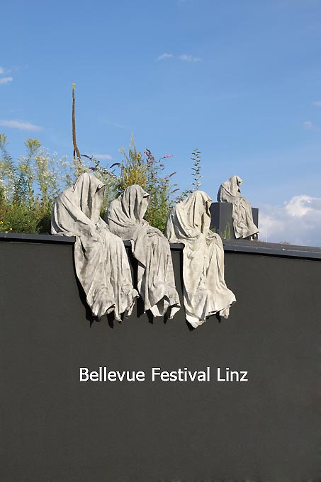 Bellevue Festival Linz - Timeguards sculpture by Manfred Kielnhofer